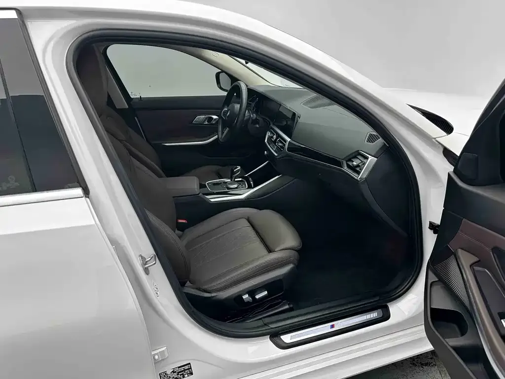 BMW 3 Series — фото 10