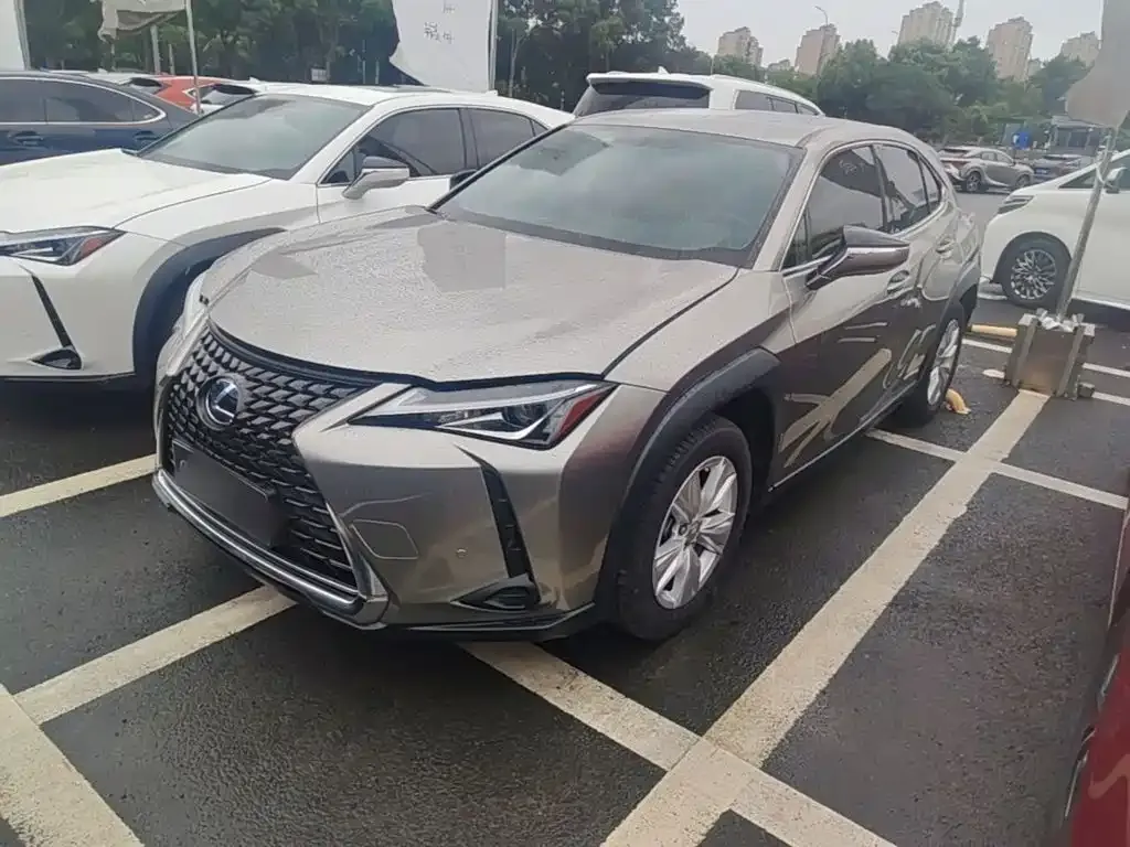 Lexus UX — фото 3