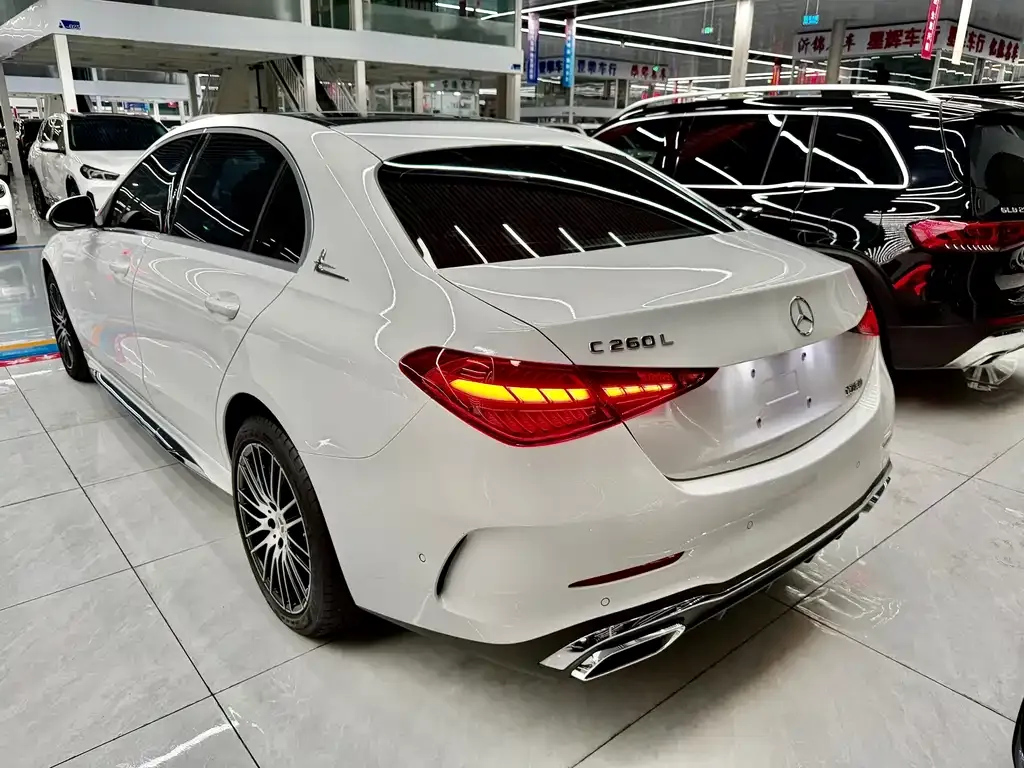 Mercedes-Benz C-Class — фото 8