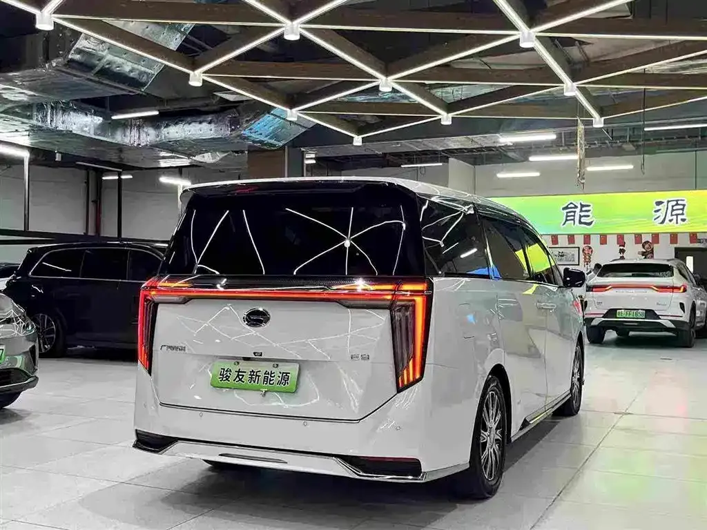 GAC Motor Trumpchi E9 — фото 9