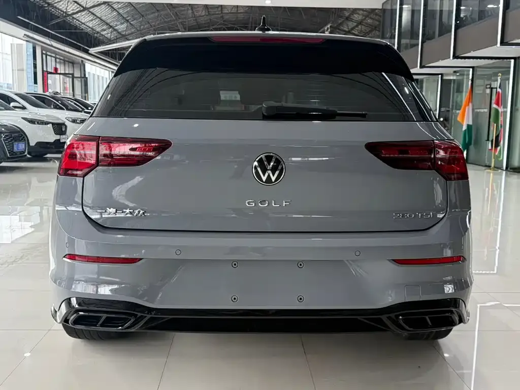 Volkswagen Golf — фото 9