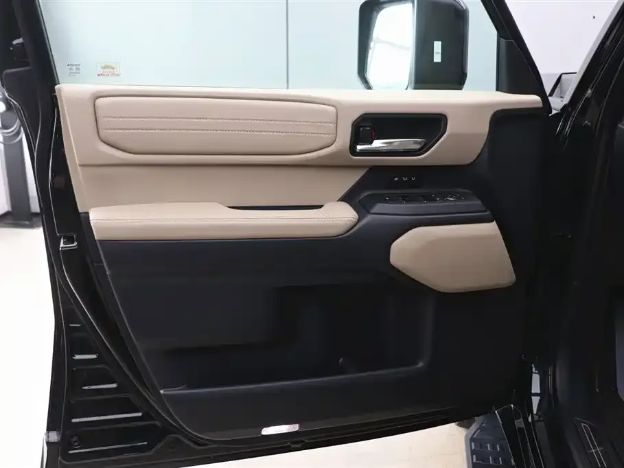 Toyota Prado — фото 2