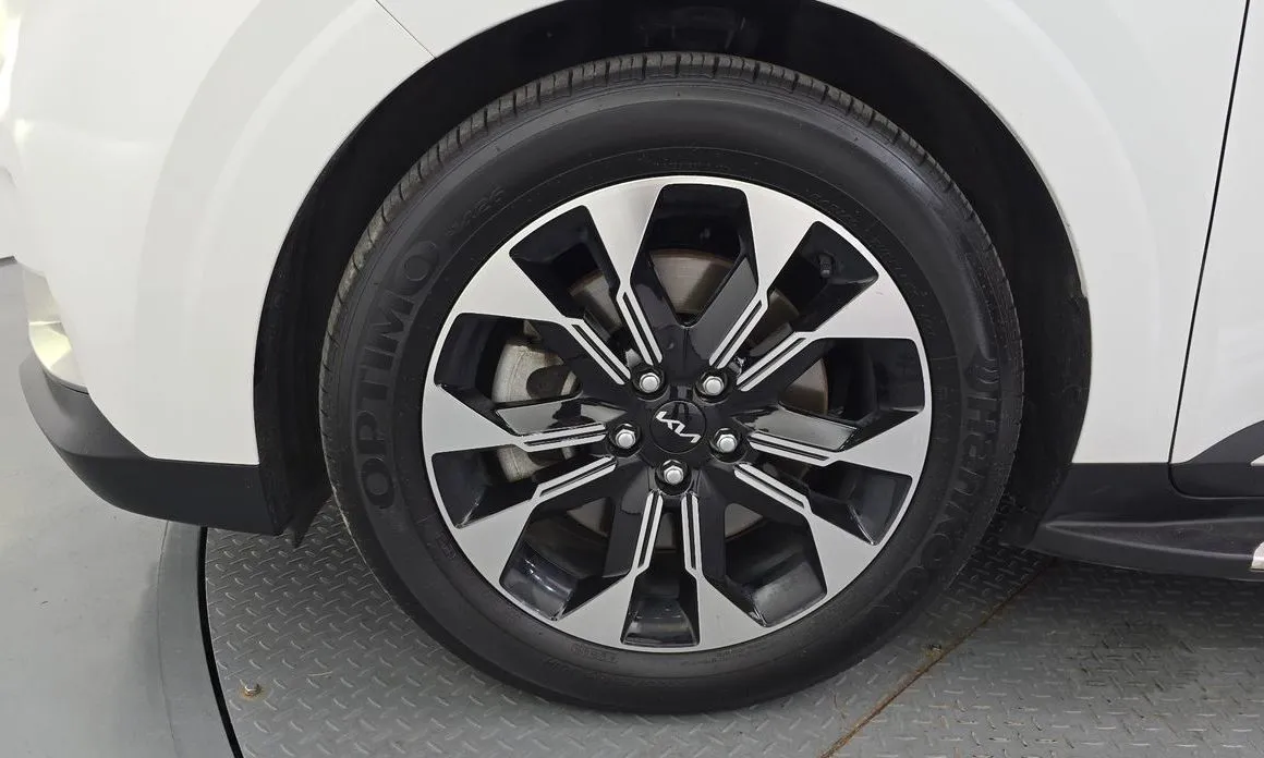 Kia Carnival — фото 10