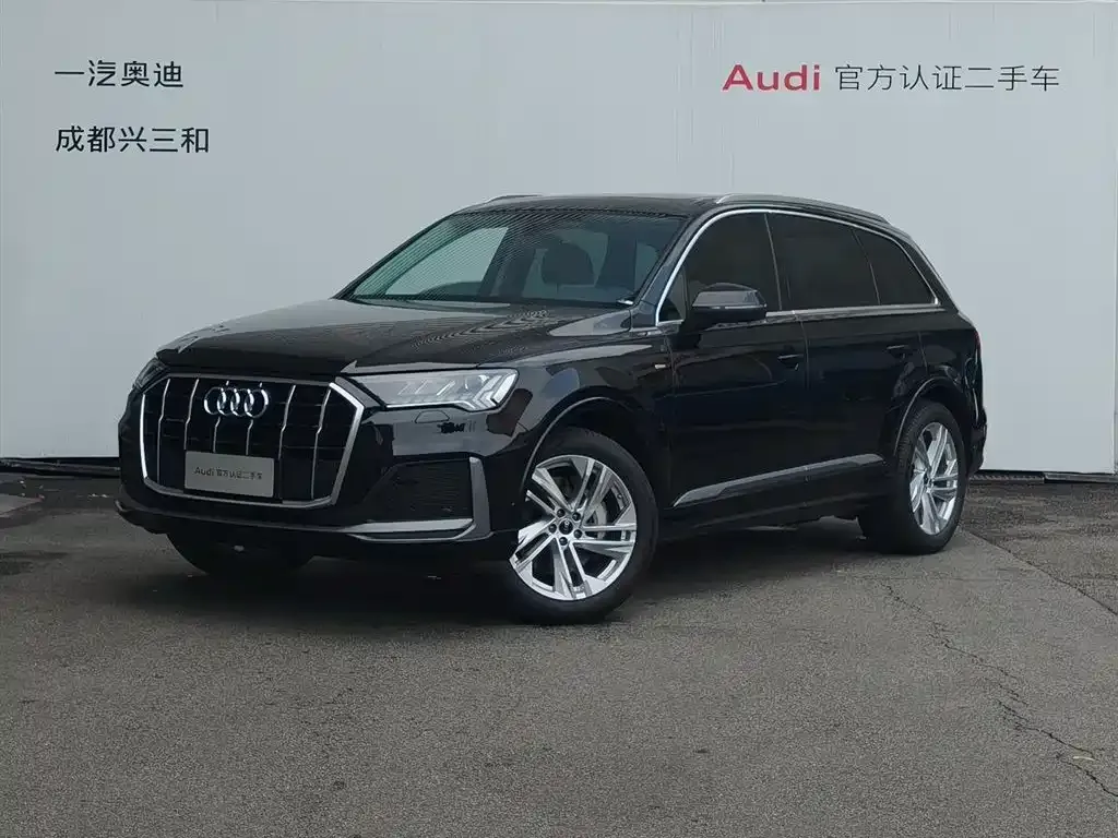 Audi Q7 — фото 1