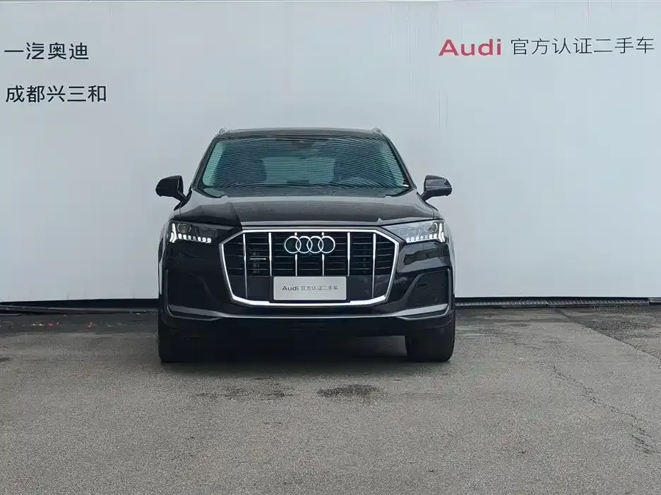 Audi Q7 — фото 6