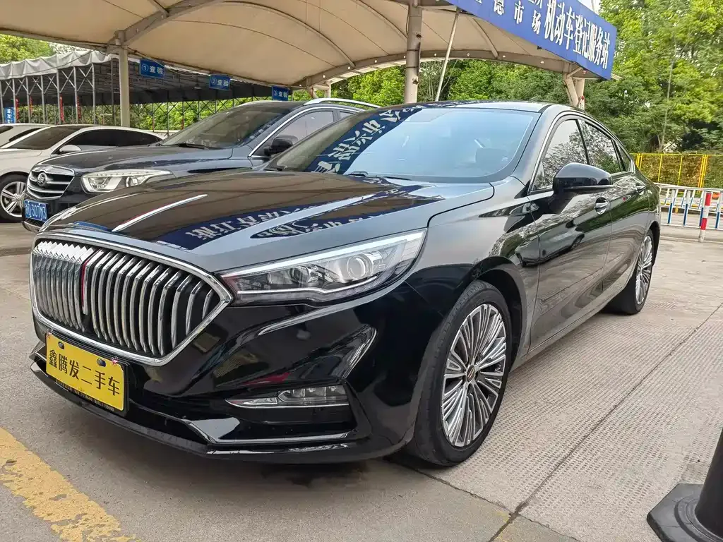 Hongqi H5 — фото 1