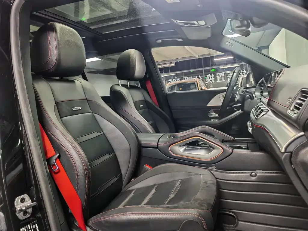Mercedes-Benz GLE AMG — фото 7