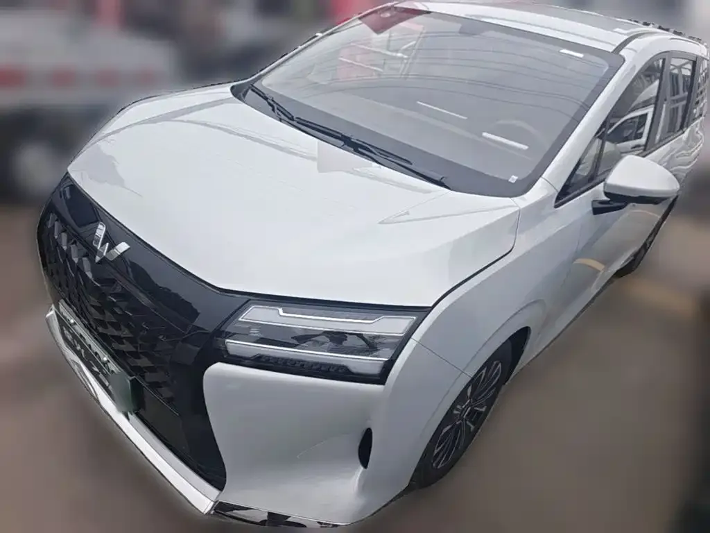 Wuling Starlight 730 New Energy — фото 2