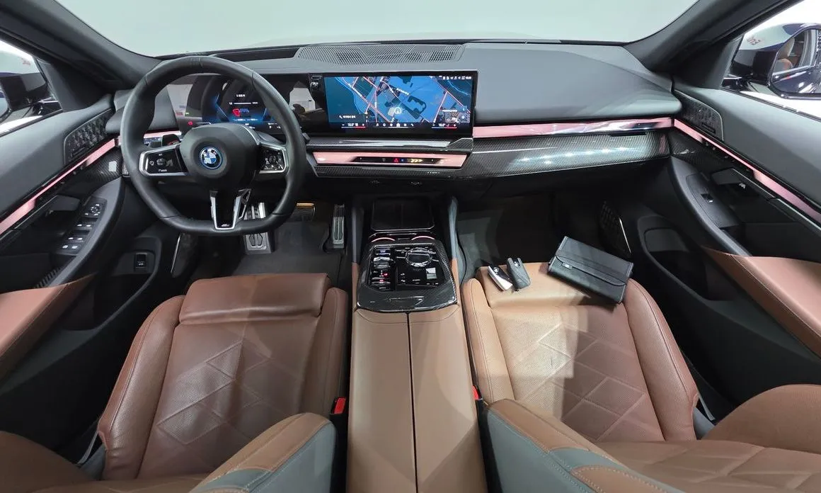BMW i5 — фото 10