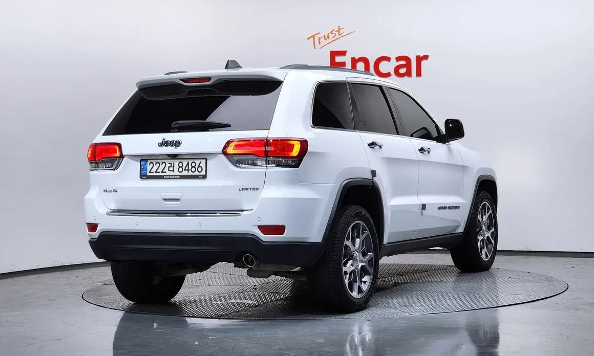Jeep Cherokee — фото 2