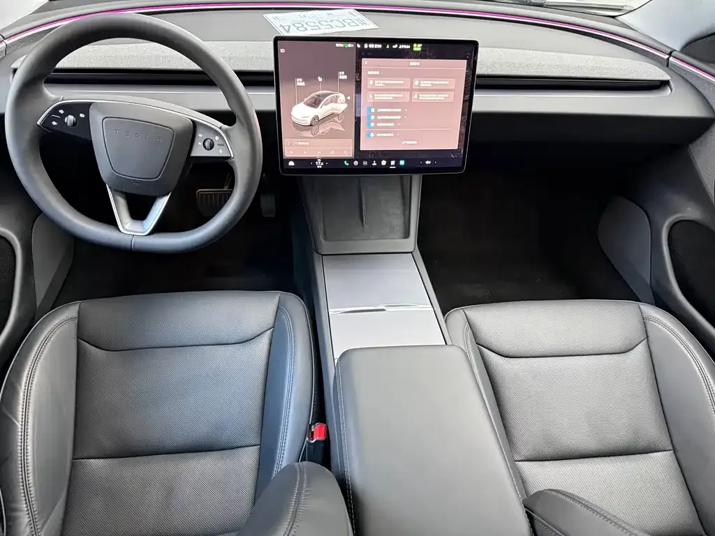 Tesla Model 3 — фото 10