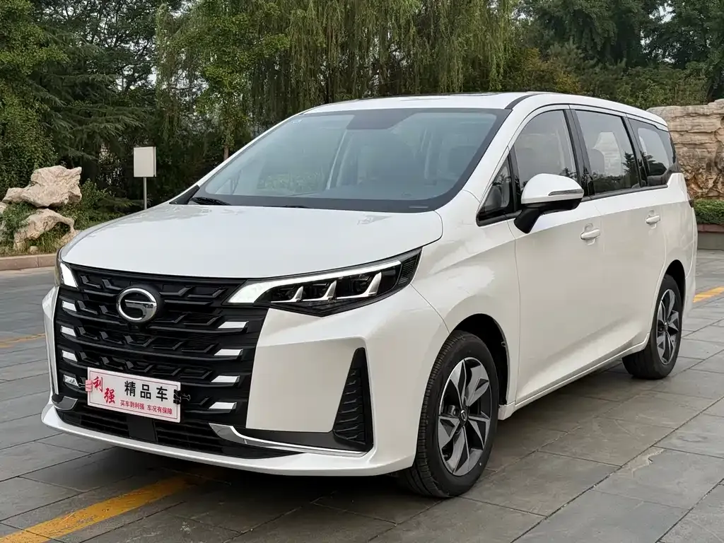 GAC Motor Trumpchi M6 — фото 1