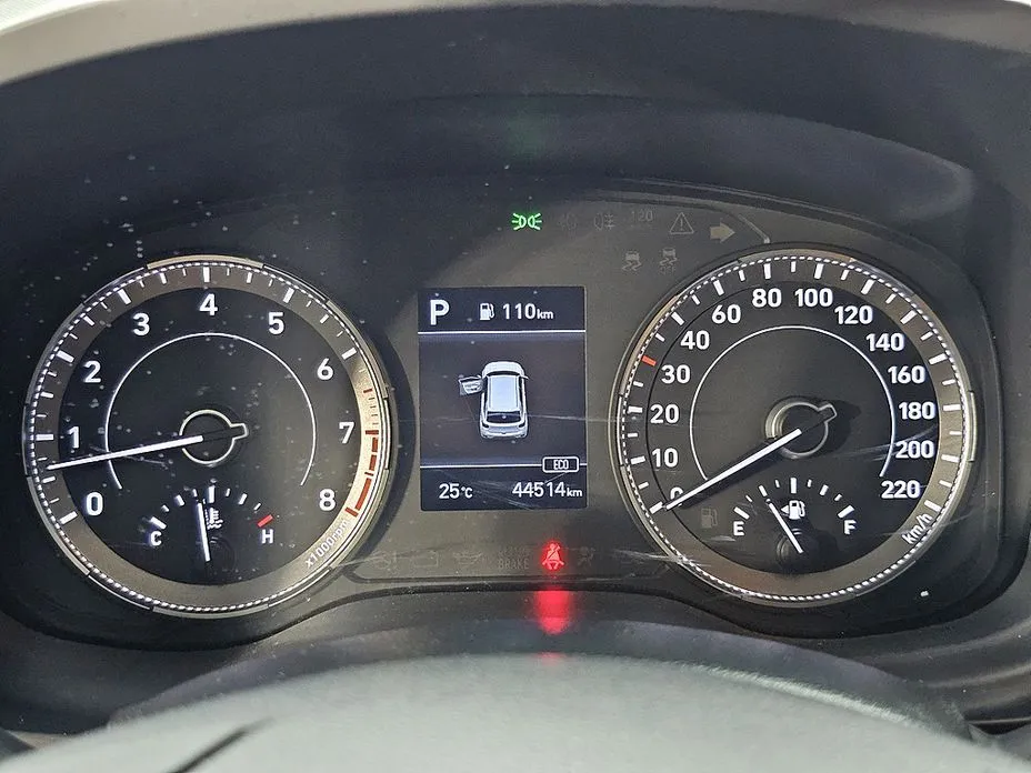 Hyundai Venue — фото 2