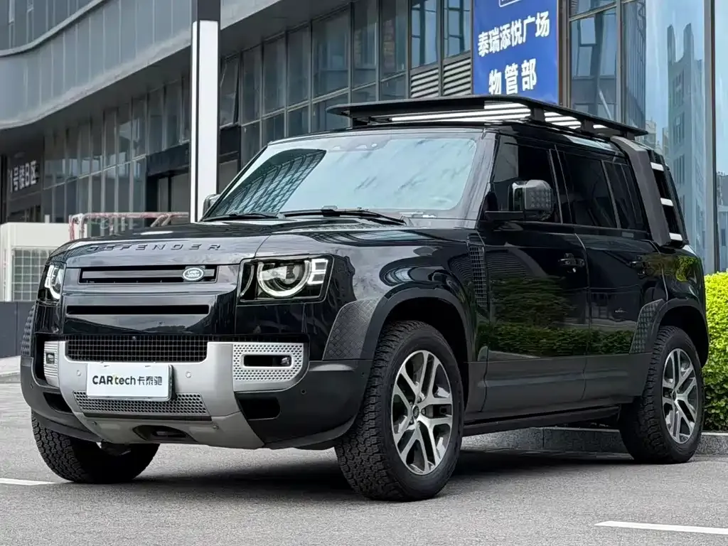 Land Rover Defender — фото 1