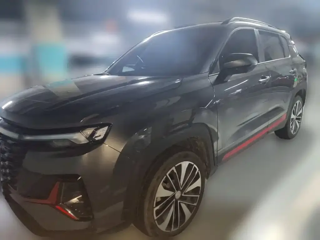 Changan CS35PLUS — фото 1