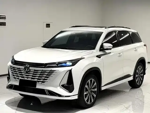 Changan CS75PLUS — фото 1