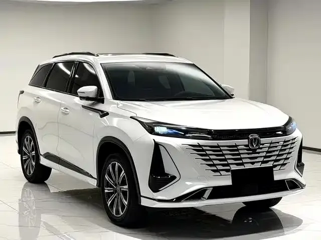 Changan CS75PLUS — фото 3