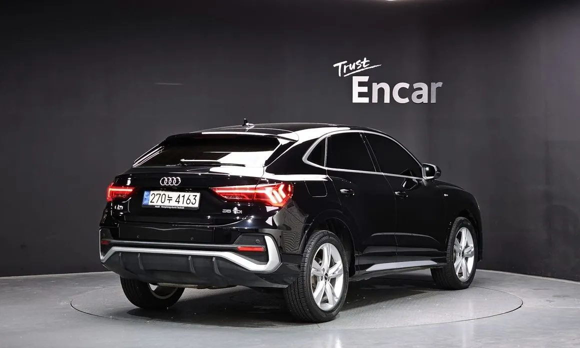 Audi Q3 — фото 5