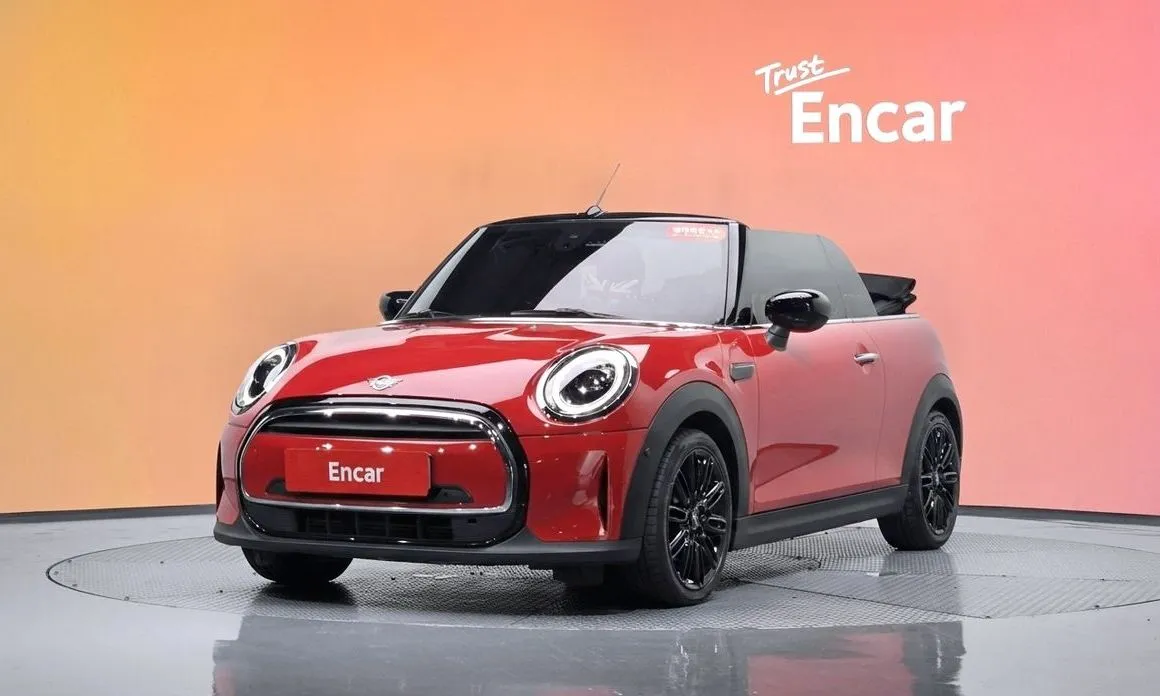 Mini Cooper Convertible — фото 1