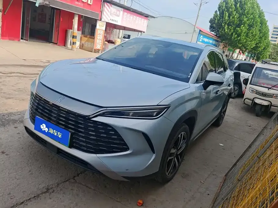 BYD L DM-i — фото 1