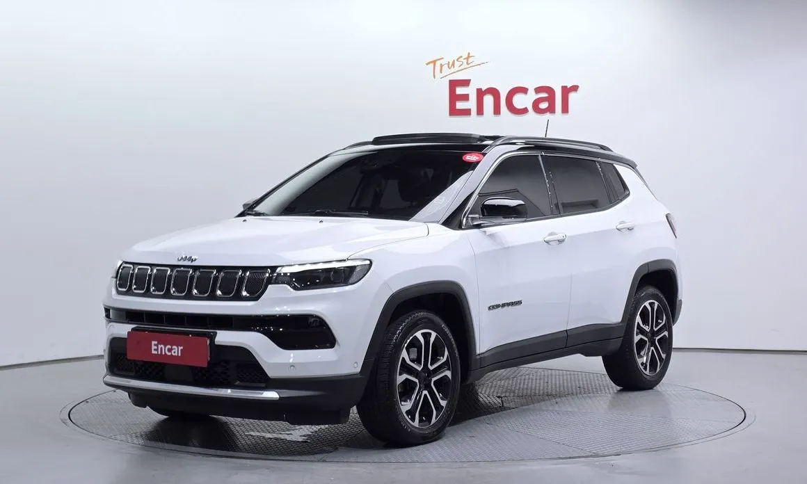 Jeep Compass — фото 1