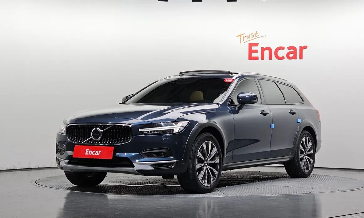 Volvo V90 — фото 1