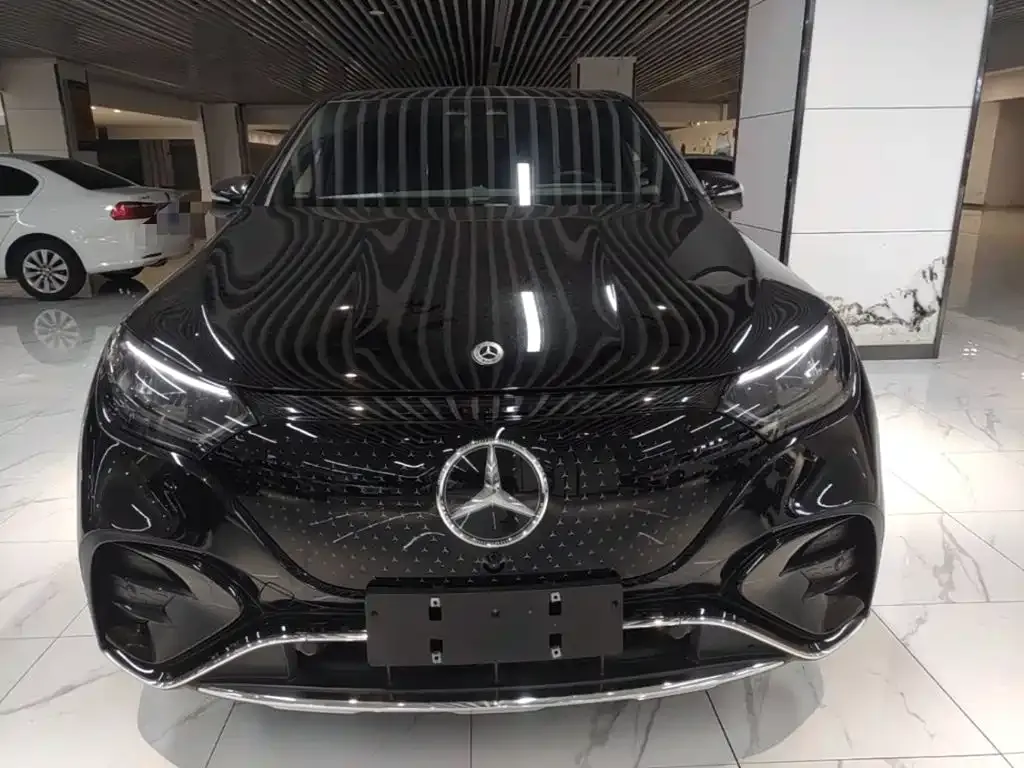 Mercedes-Benz EQE SUV — фото 5
