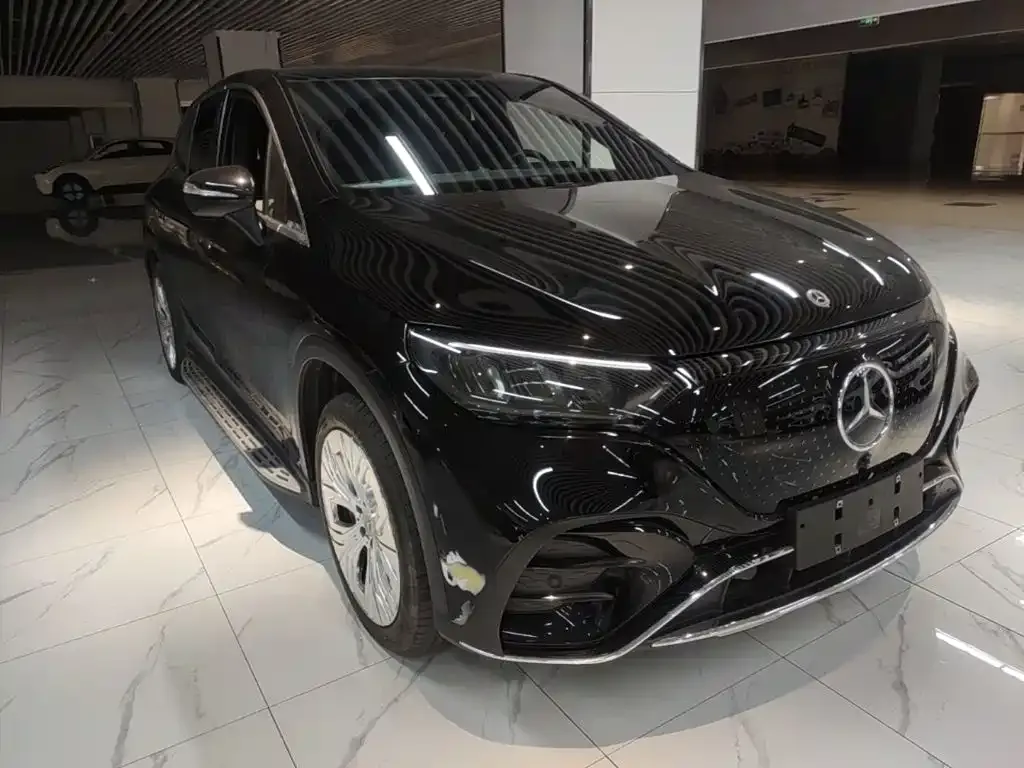 Mercedes-Benz EQE SUV — фото 2