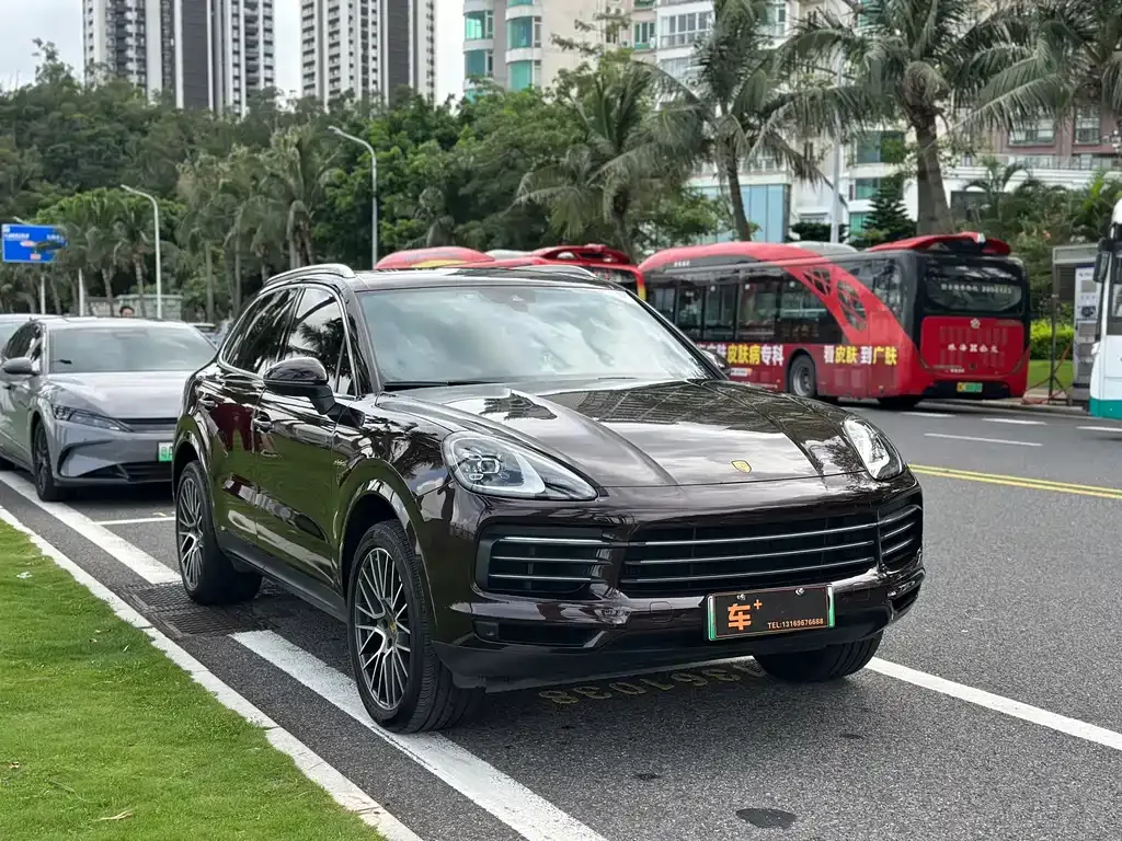 Porsche Cayenne Hybrid — фото 8