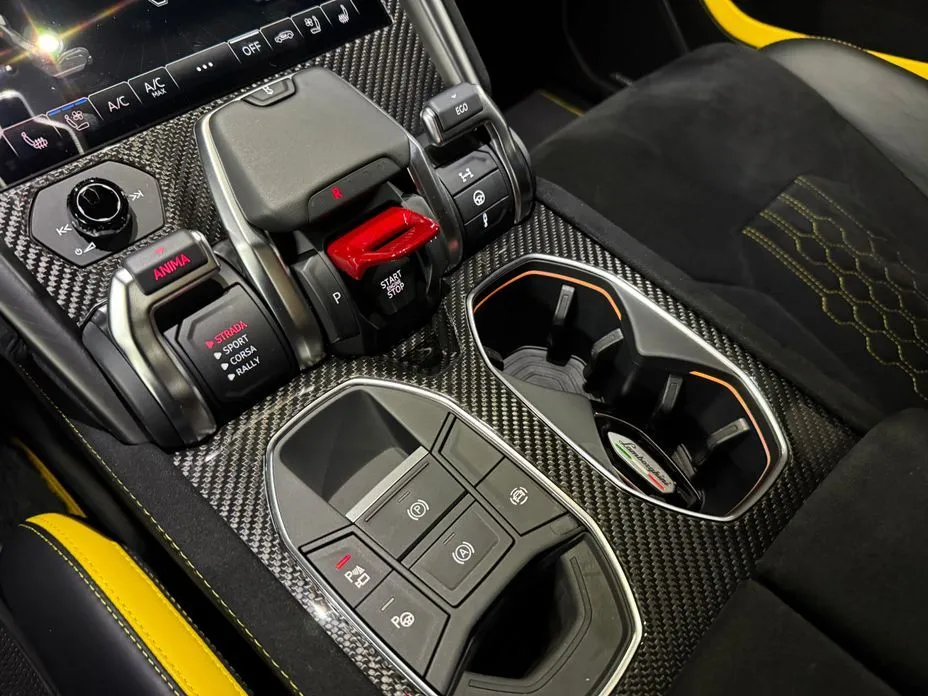 Lamborghini Urus — фото 10
