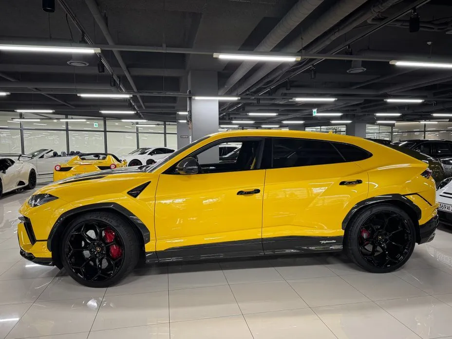 Lamborghini Urus — фото 7