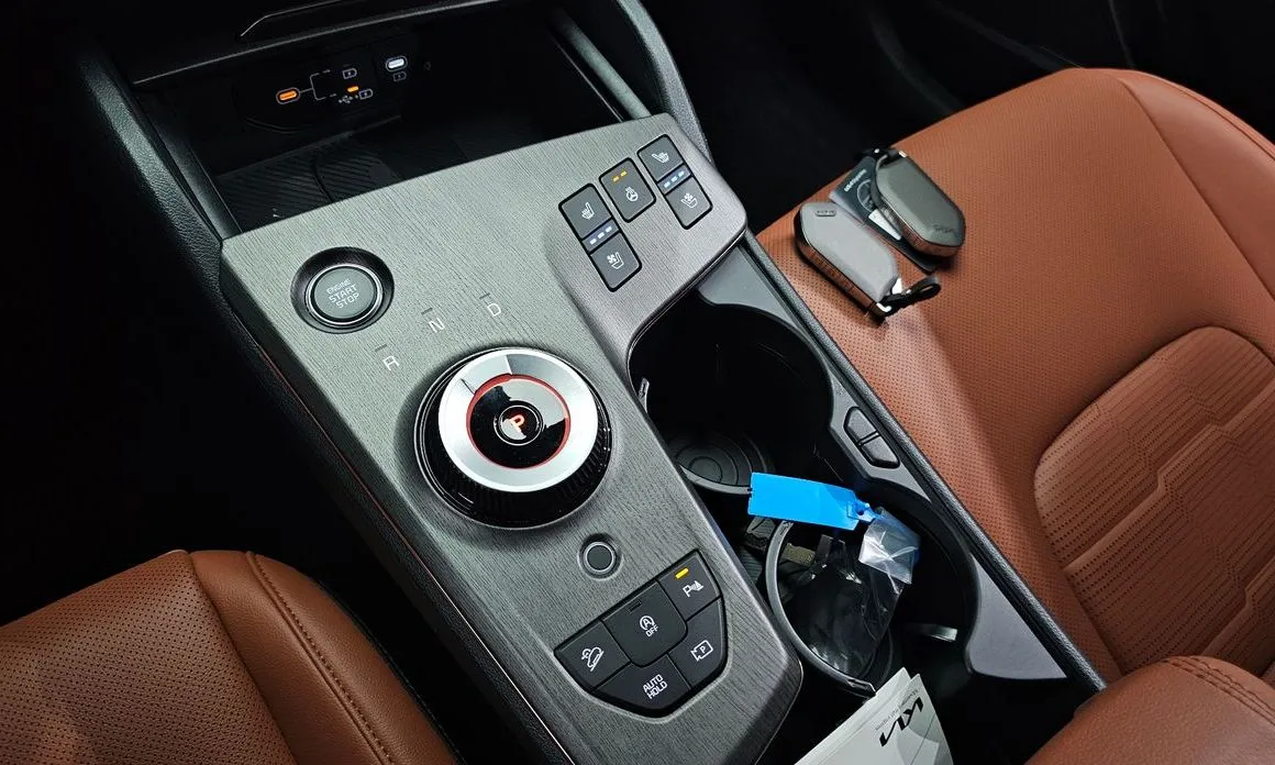 Kia Sportage — фото 10
