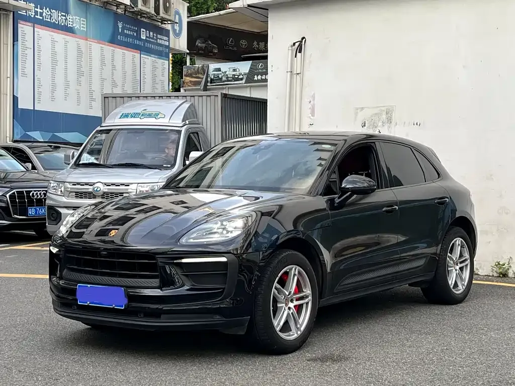 Porsche Macan — фото 1
