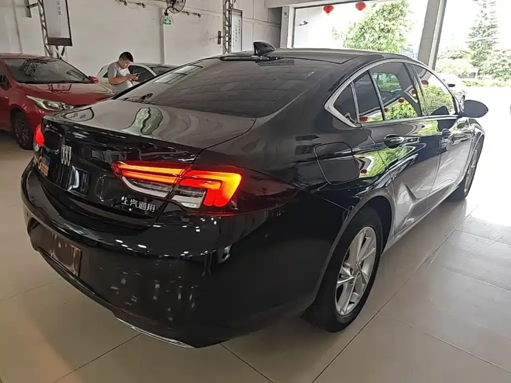 Buick Regal — фото 6