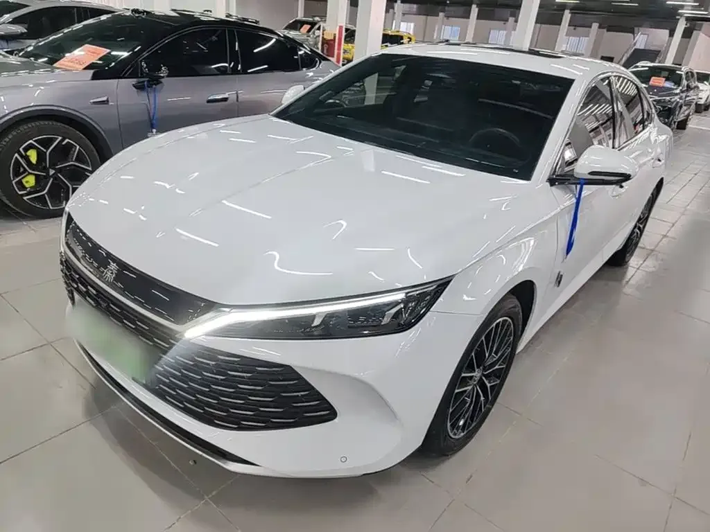 BYD Qin L — фото 1