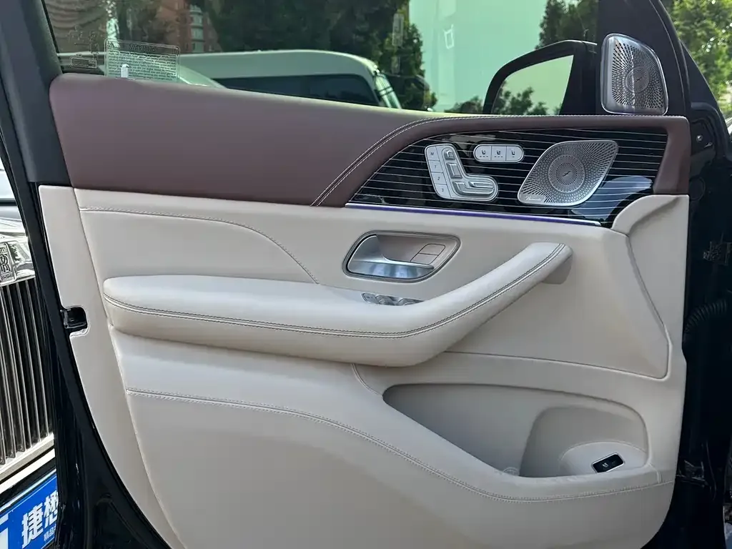 Mercedes-Benz GLS — фото 3