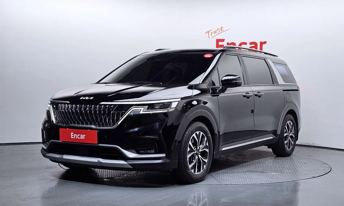 Kia Carnival — фото 1