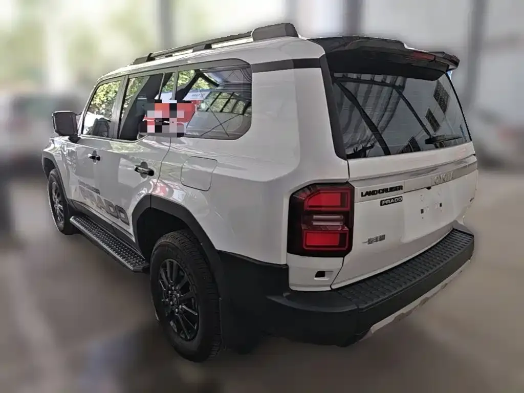 Toyota Prado — фото 2