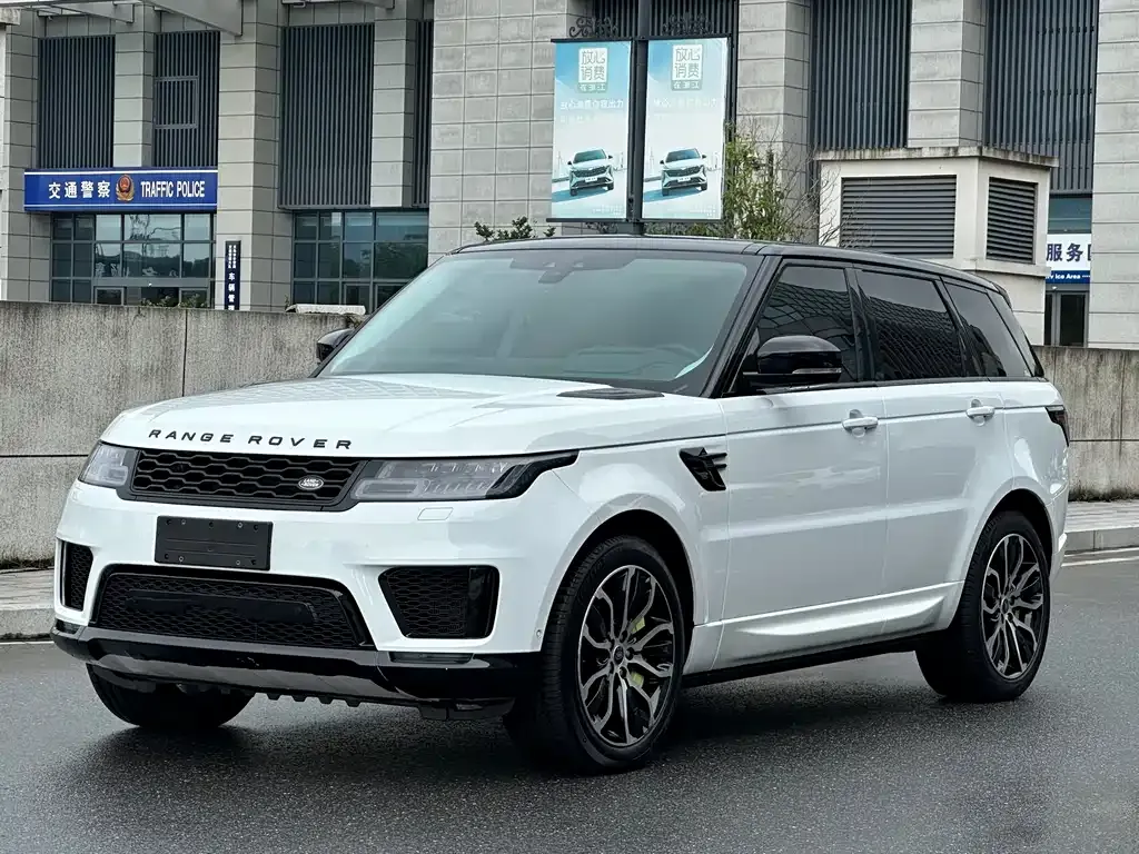Land Rover Sport — фото 1