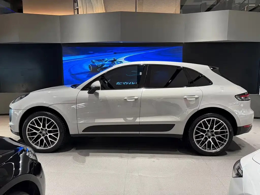 Porsche Macan — фото 10