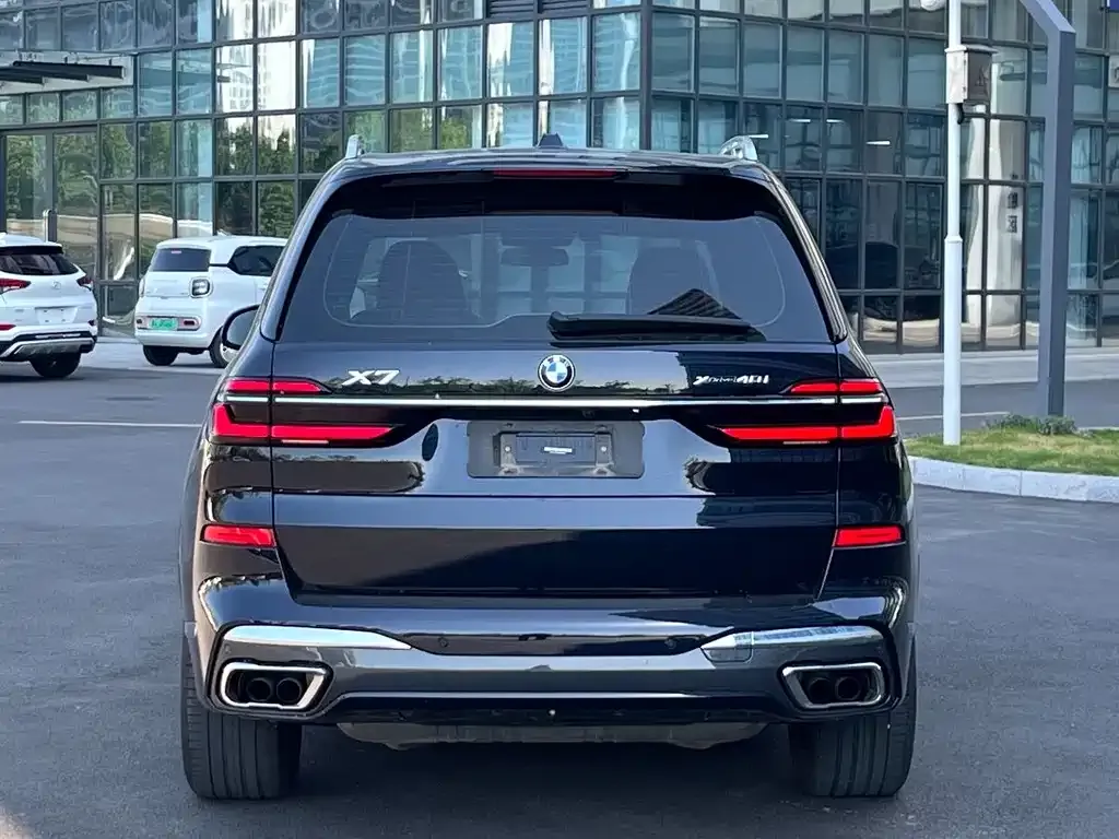 BMW X7 — фото 4