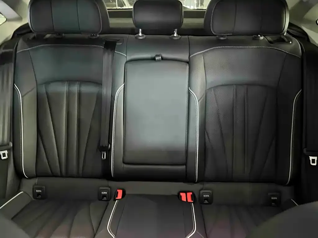 Volkswagen Passat — фото 8