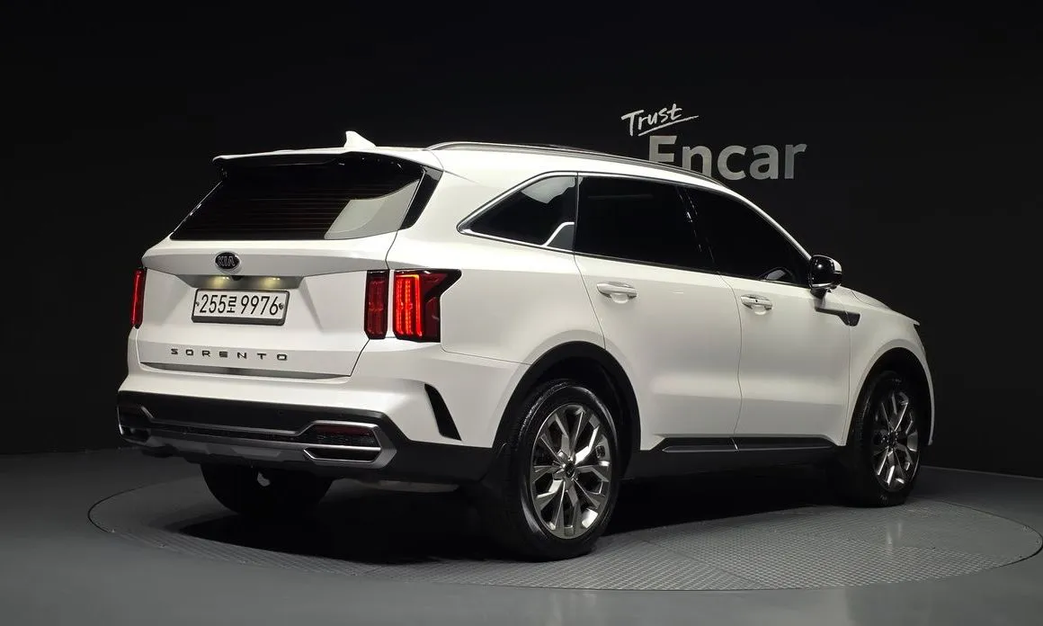 Kia Sorento — фото 4