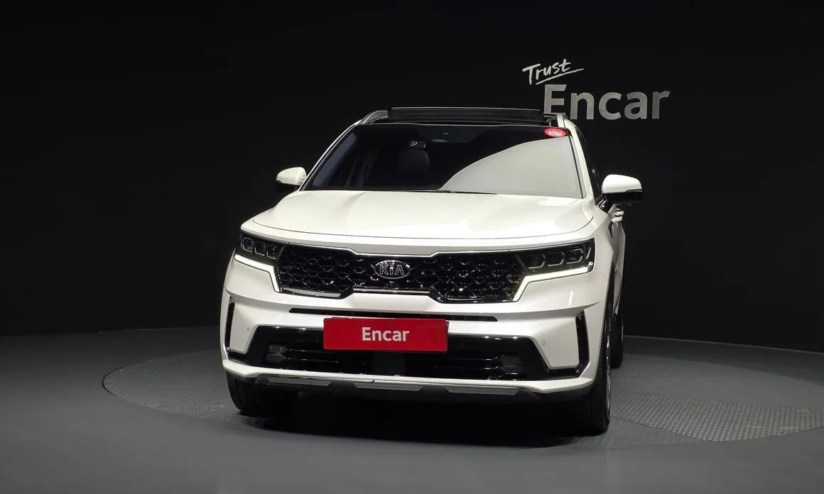 Kia Sorento — фото 6
