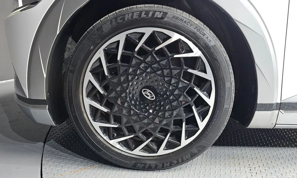 Hyundai Ioniq5 — фото 10