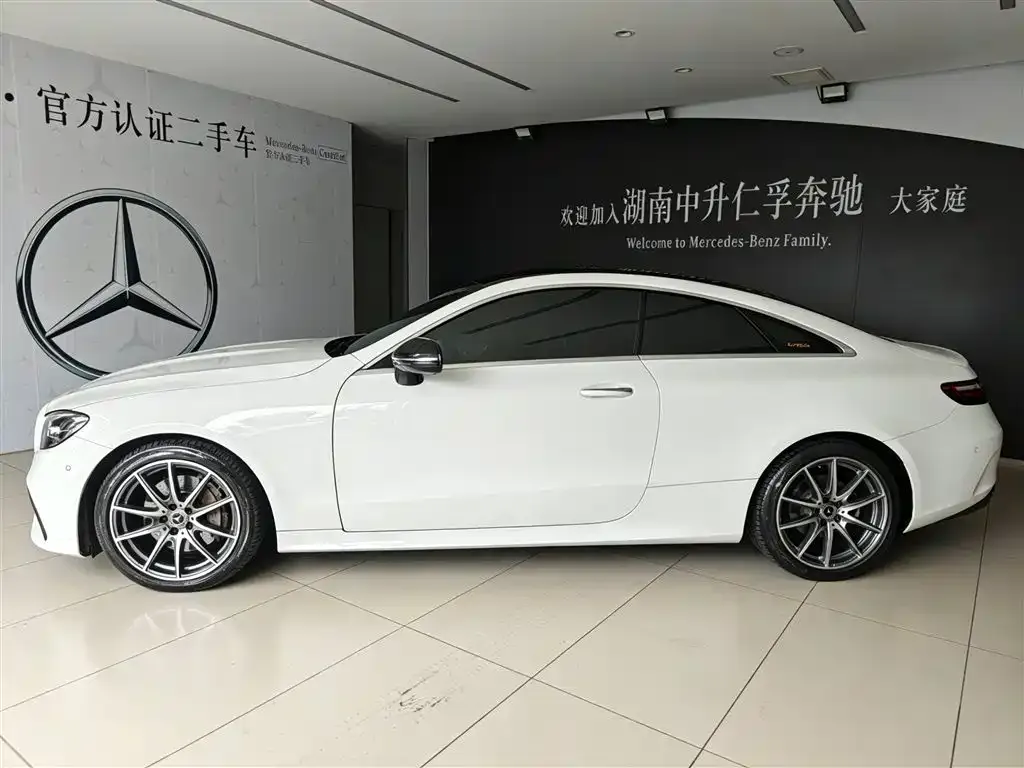Mercedes-Benz E-Class (Import) — фото 5
