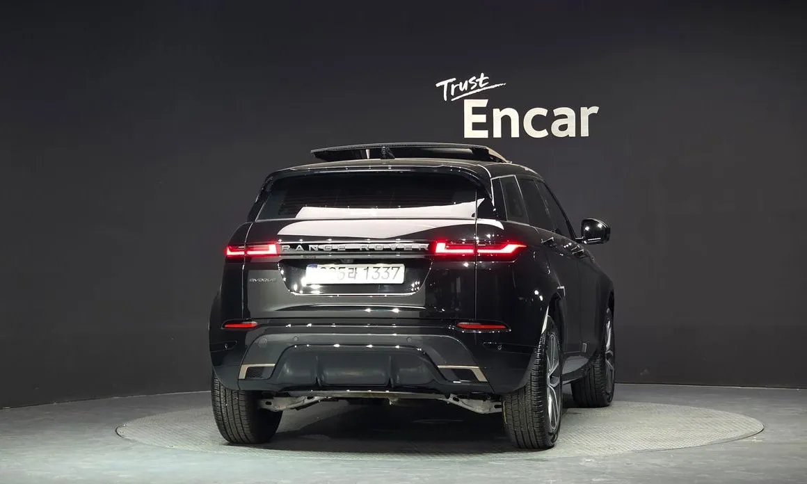 Land Rover Range Rover Evoque — фото 7