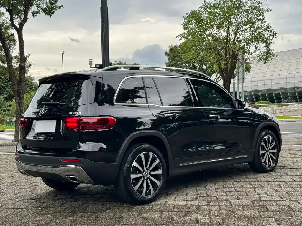 Mercedes-Benz GLB — фото 5