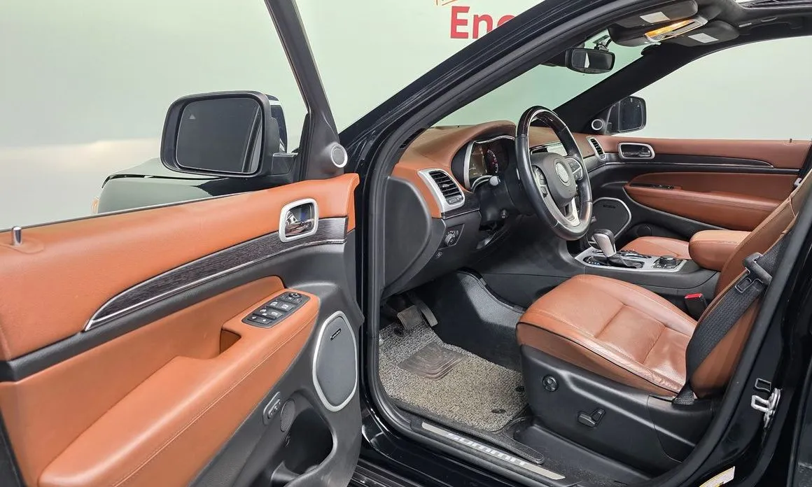 Jeep Cherokee — фото 5