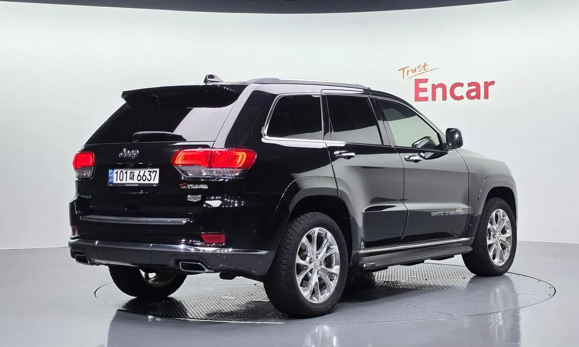 Jeep Cherokee — фото 6